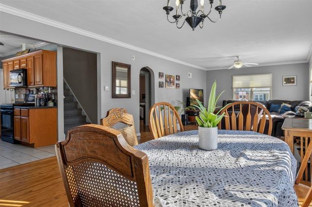 1300 SW 2nd Avenue, Waverly, IA 50677