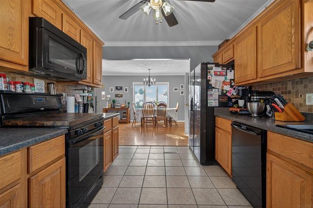 1300 SW 2nd Avenue, Waverly, IA 50677