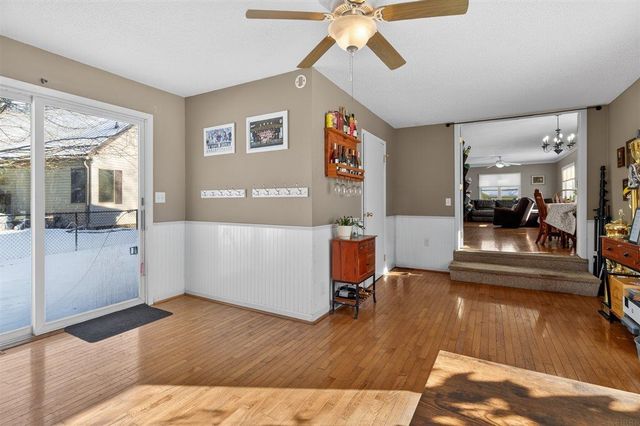 1300 SW 2nd Avenue, Waverly, IA 50677