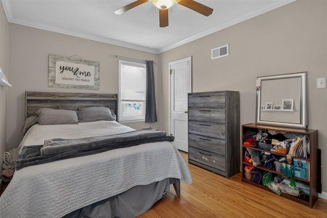 1300 SW 2nd Avenue, Waverly, IA 50677