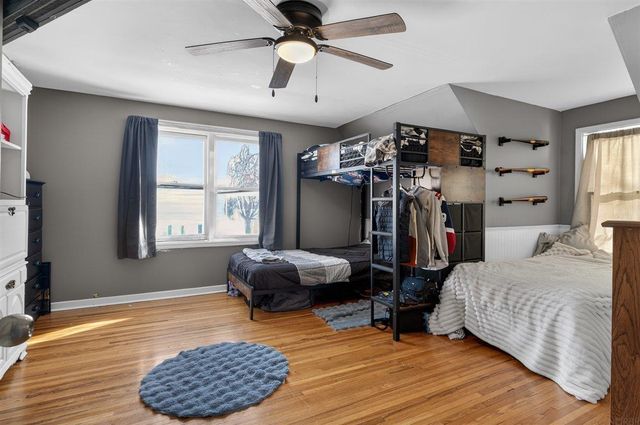 1300 SW 2nd Avenue, Waverly, IA 50677