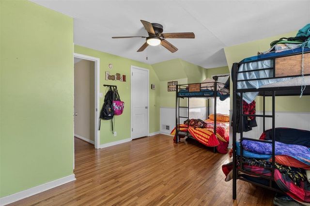 1300 SW 2nd Avenue, Waverly, IA 50677