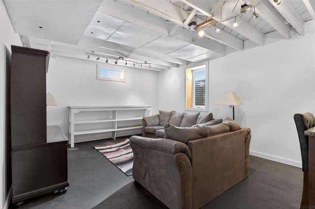 1300 SW 2nd Avenue, Waverly, IA 50677