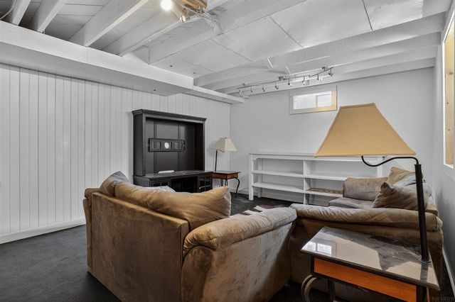 1300 SW 2nd Avenue, Waverly, IA 50677