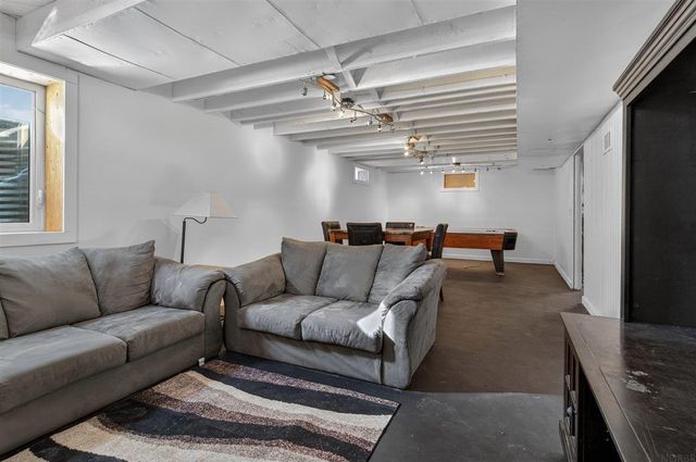 1300 SW 2nd Avenue, Waverly, IA 50677