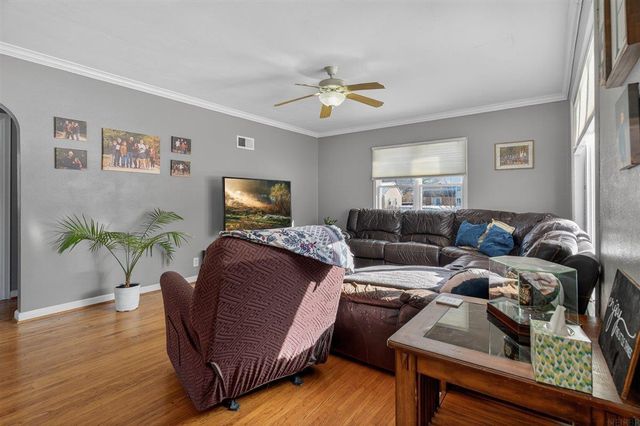 1300 SW 2nd Avenue, Waverly, IA 50677