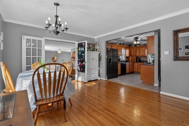 1300 SW 2nd Avenue, Waverly, IA 50677