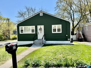 32 Ogden Street, West Haven, CT 06516