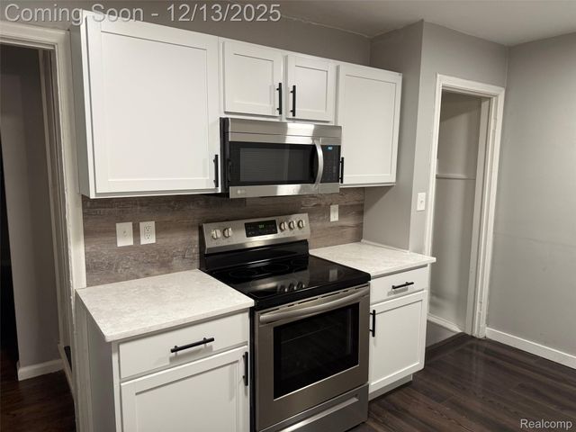 3800 Westpoint Street, Dearborn, MI 48124