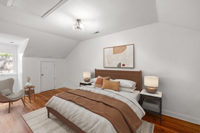 24 Strawberry Lane Apt B, Charleston, SC 29403