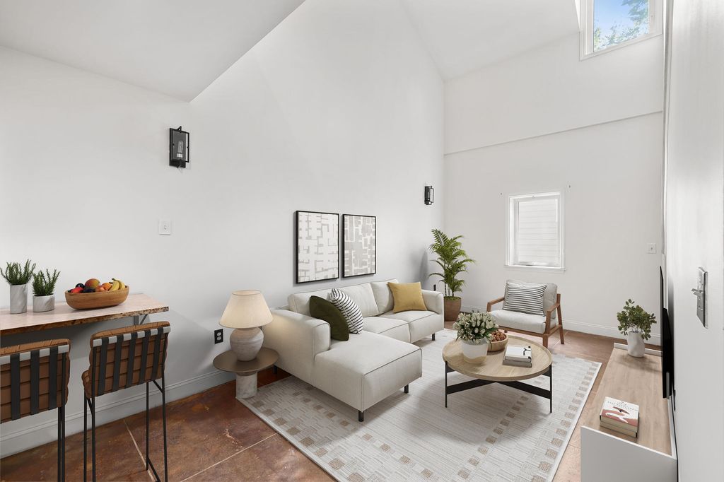 24 Strawberry Lane Apt B, Charleston, SC 29403