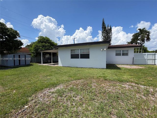 980 W 53rd Terrace, Hialeah, FL 33012