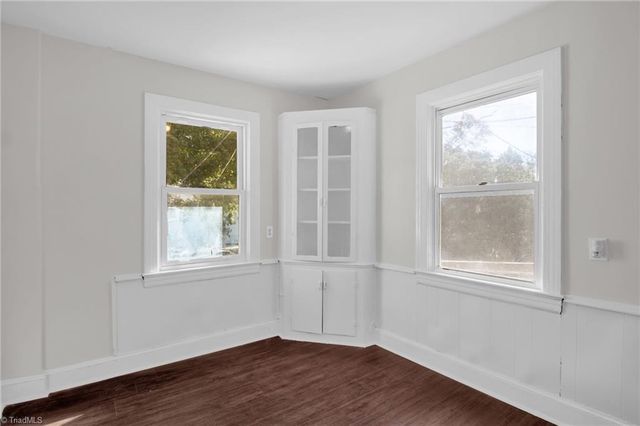 2907 NE Bon Air Avenue, Winston-salem, NC 27105