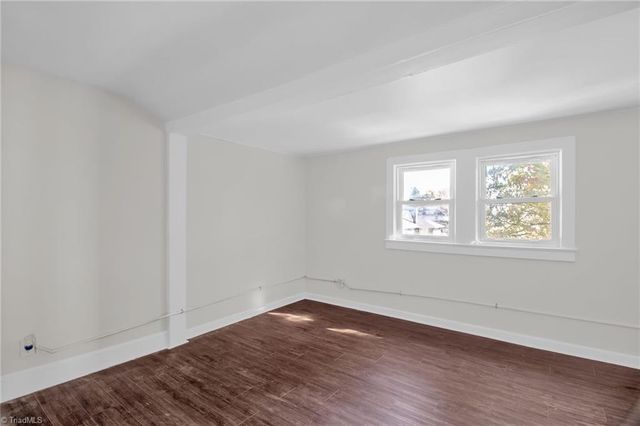 2907 NE Bon Air Avenue, Winston-salem, NC 27105