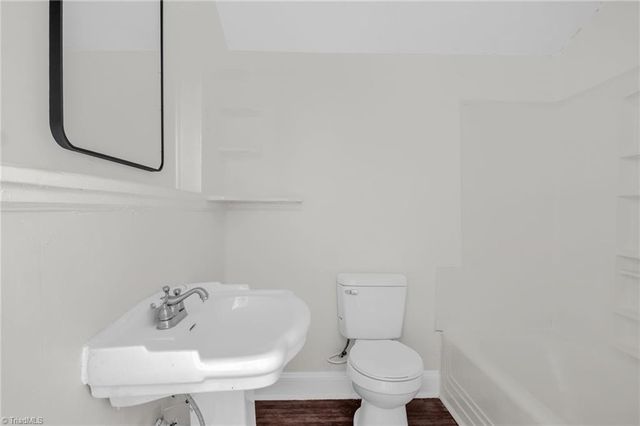 2907 NE Bon Air Avenue, Winston-salem, NC 27105