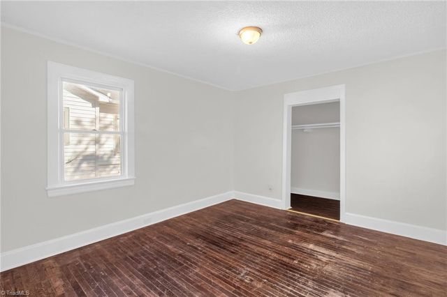 2907 NE Bon Air Avenue, Winston-salem, NC 27105