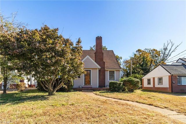 2907 NE Bon Air Avenue, Winston-salem, NC 27105