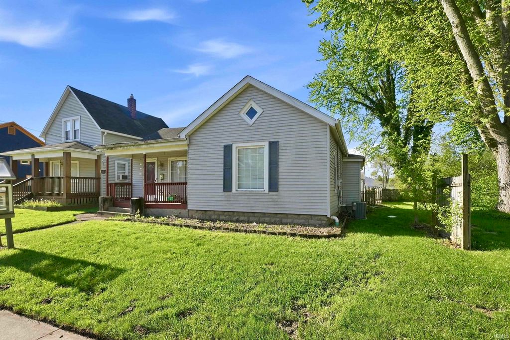 1204 Summit Street, New Haven, IN 46774
