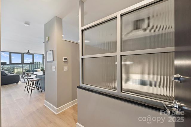 333 W Trade Street 1903, Charlotte, NC 28202