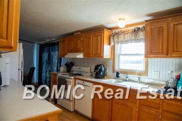 10293 N Center Road, Thetford Twp, MI 48420