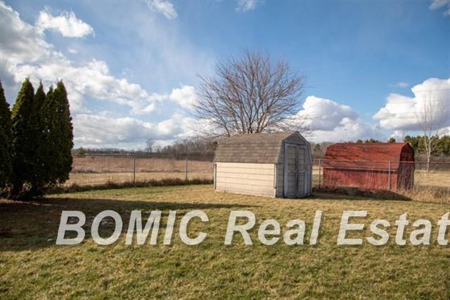 10293 N Center Road, Thetford Twp, MI 48420