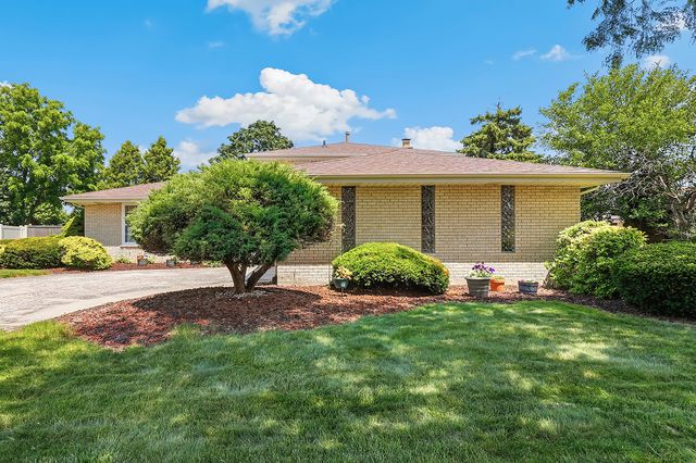 8840 Terry Drive, Orland Park, IL 60462