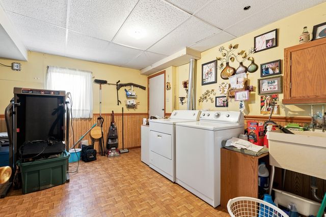 8840 Terry Drive, Orland Park, IL 60462