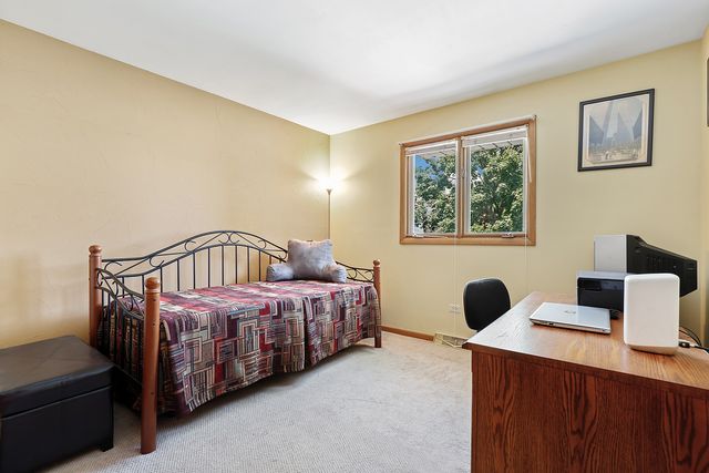 8840 Terry Drive, Orland Park, IL 60462