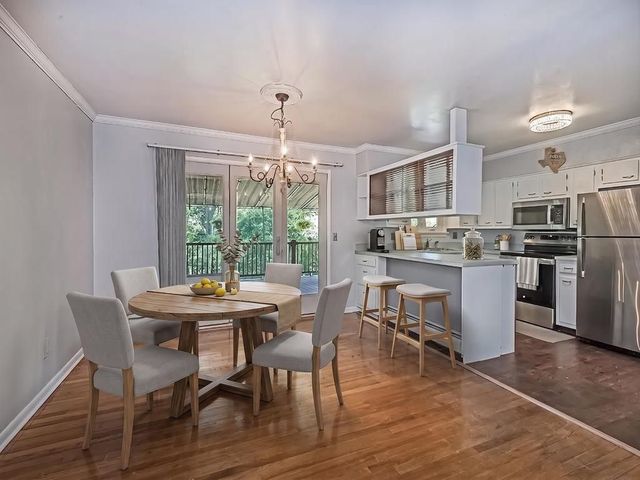 107 Longvue Dr, Harmony Boro, PA 16037