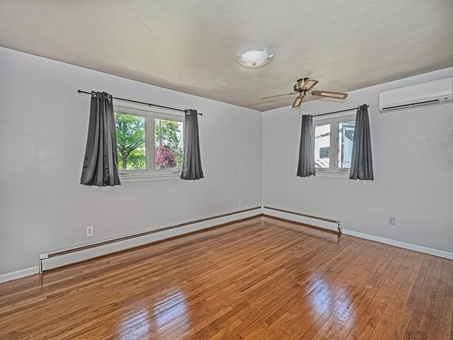 107 Longvue Dr, Harmony Boro, PA 16037