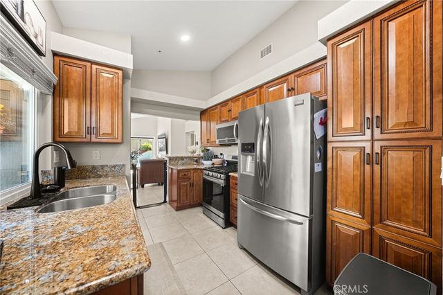 15575 Riviera, Fontana, CA 92337