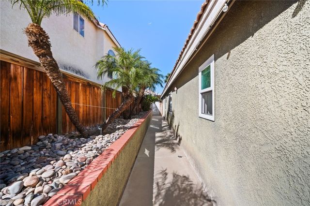 15575 Riviera, Fontana, CA 92337