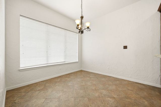 132 Silver Rose Boulevard, Burleson, TX 76028