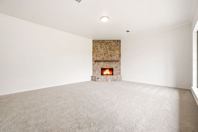 132 Silver Rose Boulevard, Burleson, TX 76028