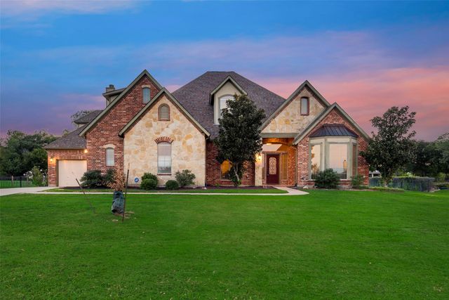 132 Silver Rose Boulevard, Burleson, TX 76028