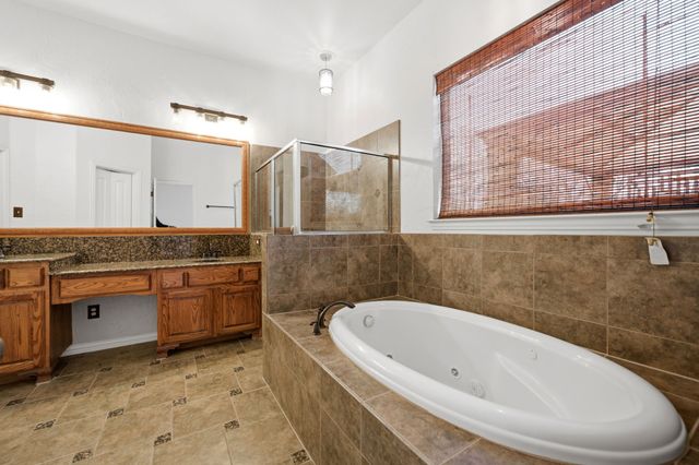 132 Silver Rose Boulevard, Burleson, TX 76028