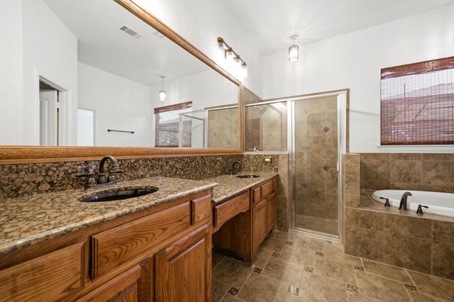 132 Silver Rose Boulevard, Burleson, TX 76028