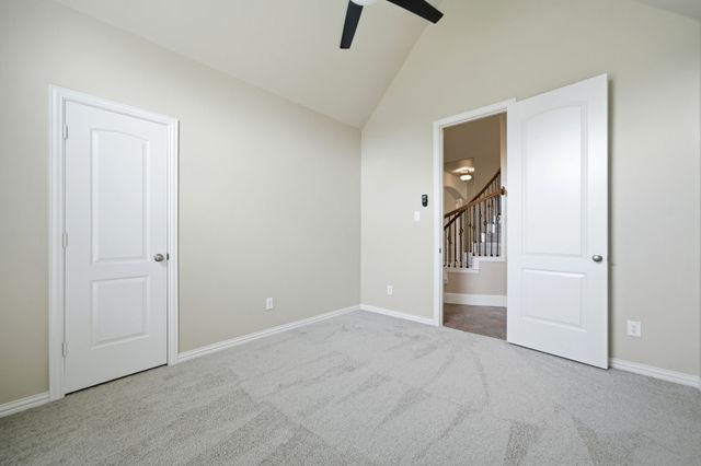 132 Silver Rose Boulevard, Burleson, TX 76028