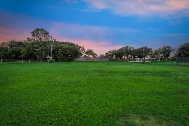 132 Silver Rose Boulevard, Burleson, TX 76028