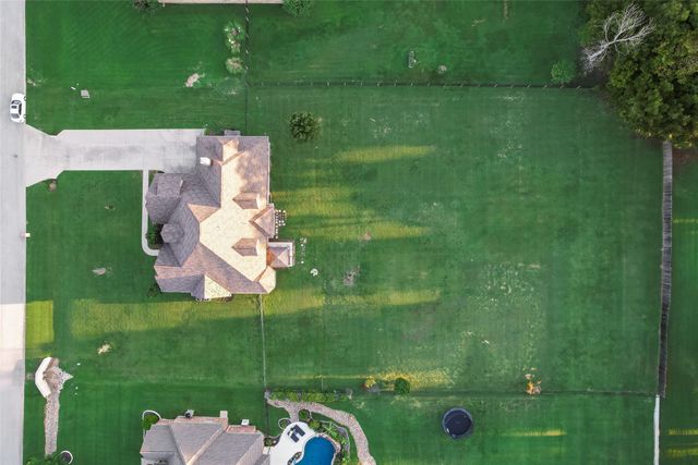 132 Silver Rose Boulevard, Burleson, TX 76028