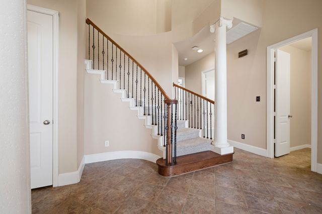 132 Silver Rose Boulevard, Burleson, TX 76028