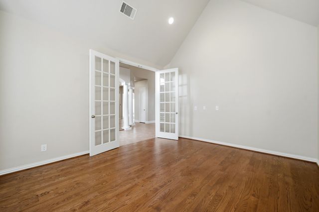 132 Silver Rose Boulevard, Burleson, TX 76028