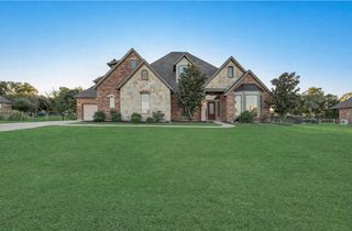 132 Silver Rose Boulevard, Burleson, TX 76028