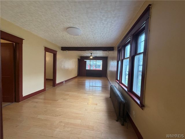 32 Lark Street, Buffalo, NY 14211