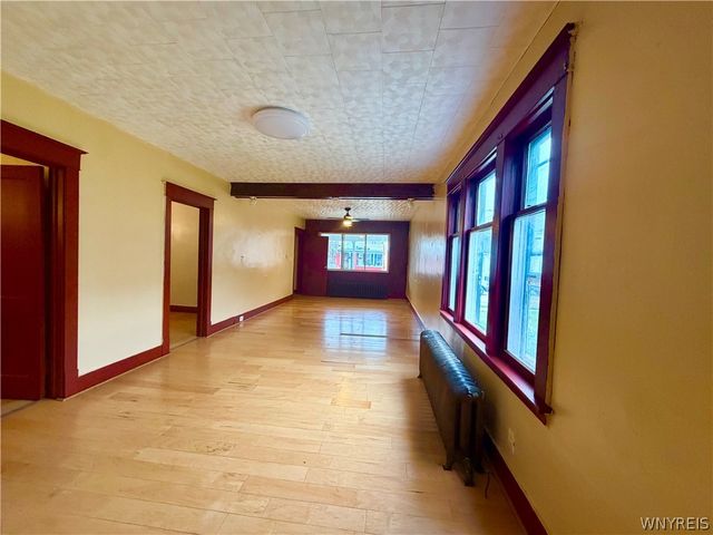 32 Lark Street, Buffalo, NY 14211