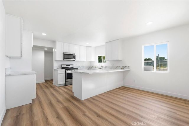 19512 Jurupa, Bloomington, CA 92316