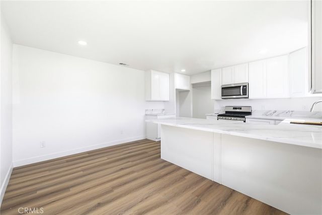 19512 Jurupa, Bloomington, CA 92316