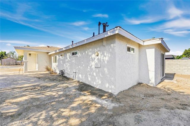19512 Jurupa, Bloomington, CA 92316