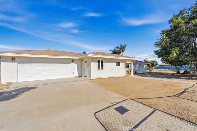 19512 Jurupa, Bloomington, CA 92316