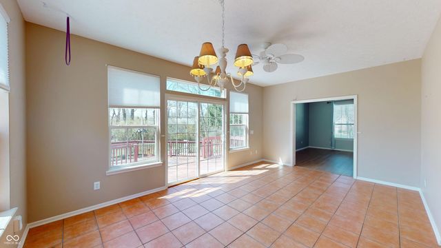 922 Lincoln Park West Drive, Greenwood, IN 46142